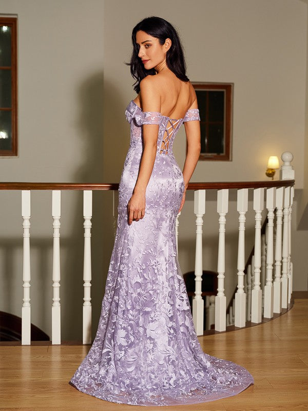 Etui-Linie/Spalte NS Gewebter Satin Spitze Schulterfrei Ärmellos Sweep/Pinsel zug Kleider