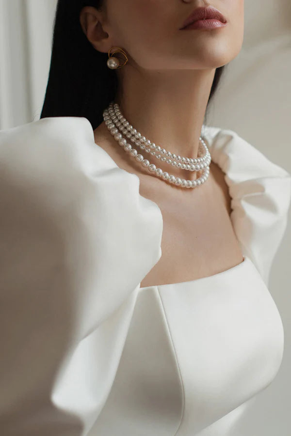 Palace Train A Square Long sleeved Satin Retro Wedding Dress