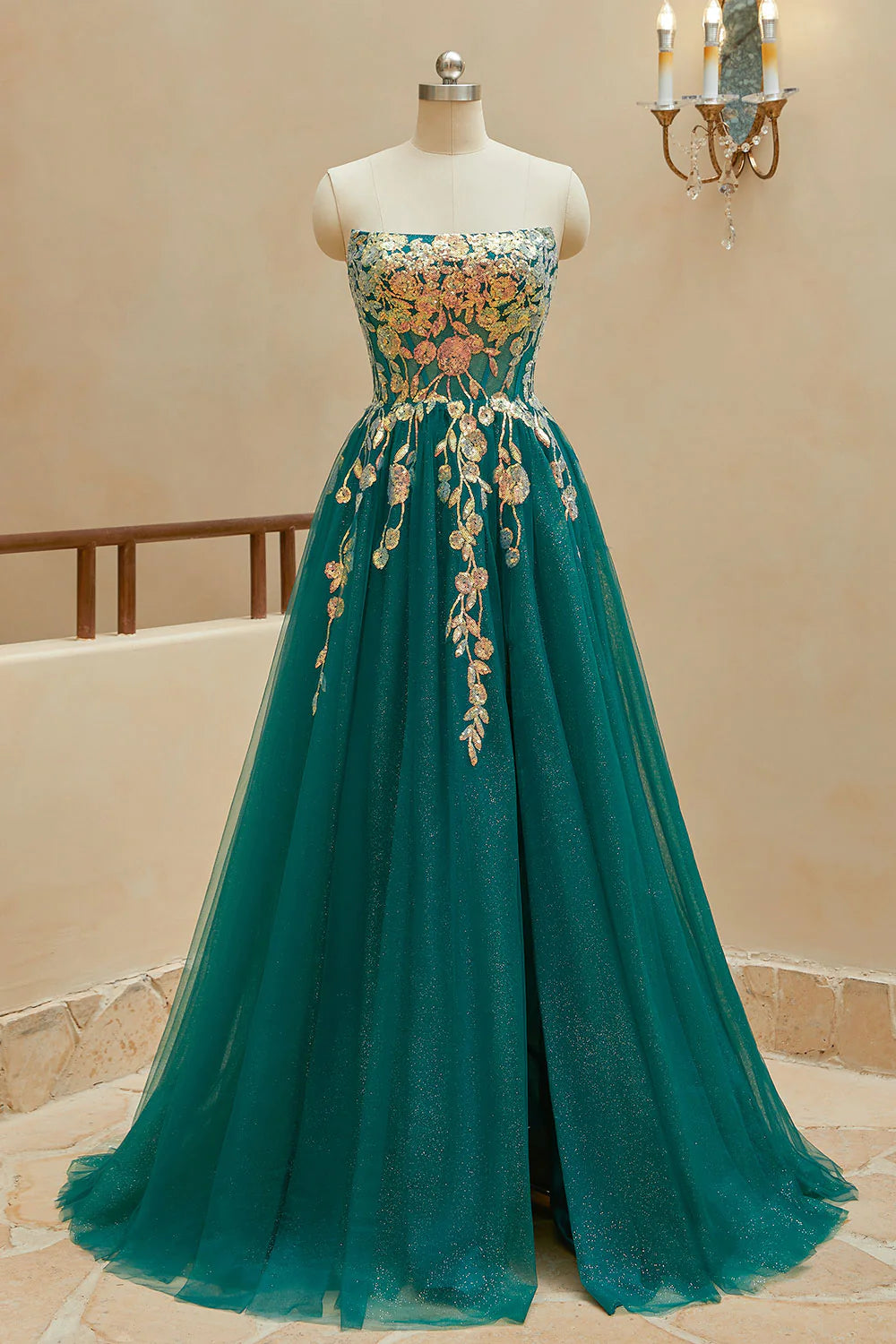 Robe de bal trapèze sans bretelles en tulle fendu avec appliques 