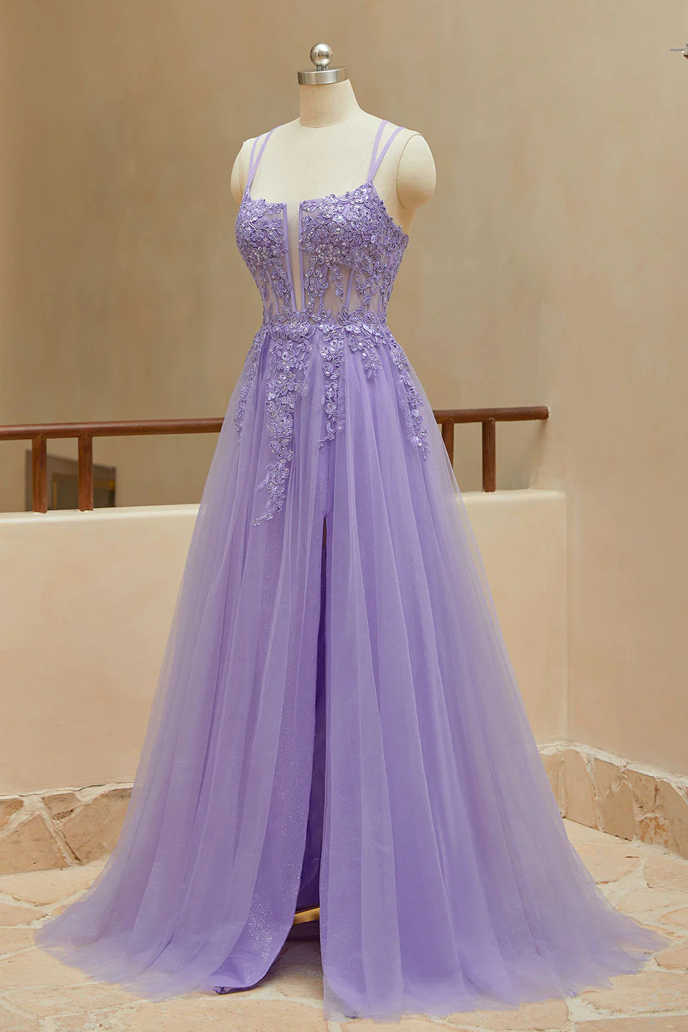 A Line Spaghetti Straps Tulle Slit Long Prom Dresses With Appliques
