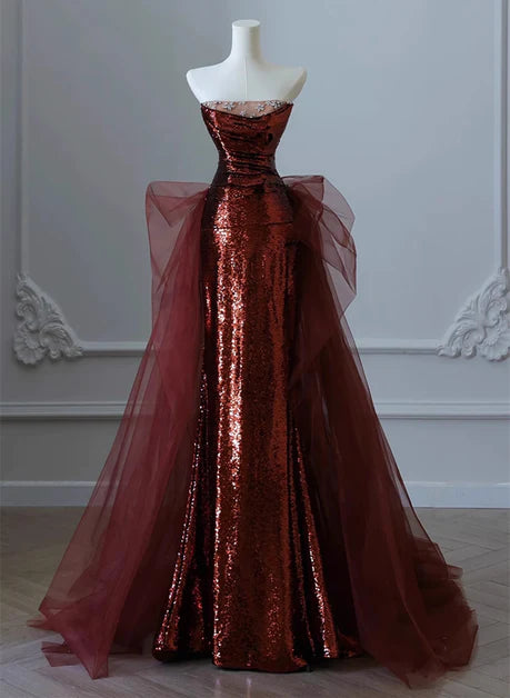 Funkelndes, weinrotes, durchsichtiges langes Kleid mit Pailletten, weinrotes, schulterfreies Abendkleid im Meerjungfrauen-Stil