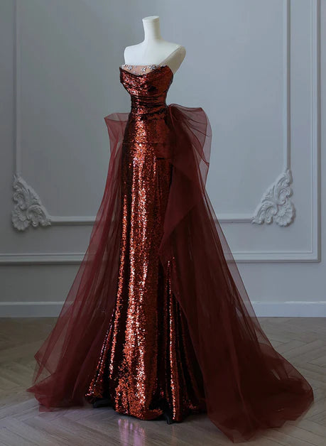 Funkelndes, weinrotes, durchsichtiges langes Kleid mit Pailletten, weinrotes, schulterfreies Abendkleid im Meerjungfrauen-Stil