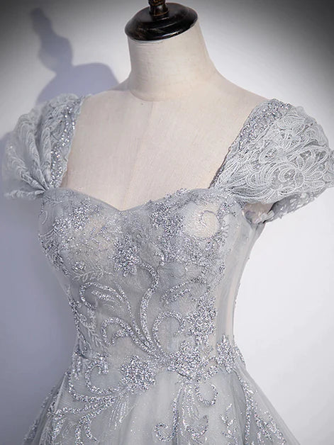 Robe longue élégante à manches courtes et à paillettes grises, en dentelle transparente grise et robe de soirée du sol au plafond