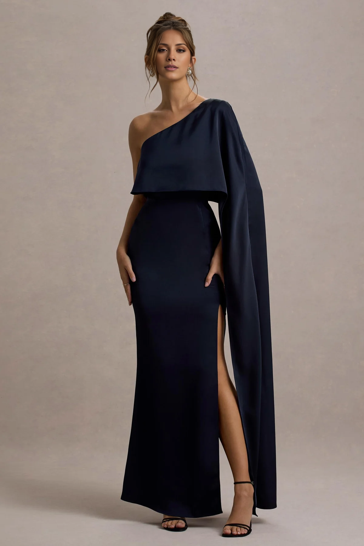 Robe de bal Yidibang asymétrique à décolleté et épaules dénudées, sans manches, dos nu et longueur au sol