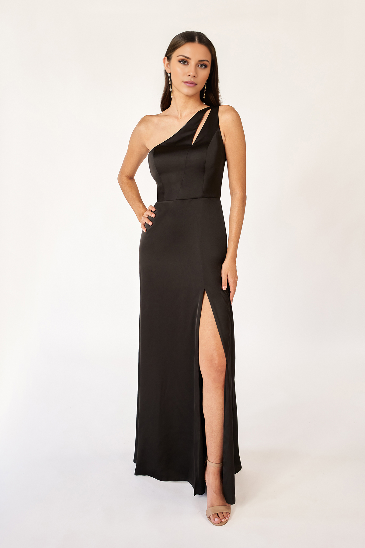 Robe de soirée Yidibang asymétrique à col, épaules dénudées, sans manches, dos nu, fente latérale et longueur au sol