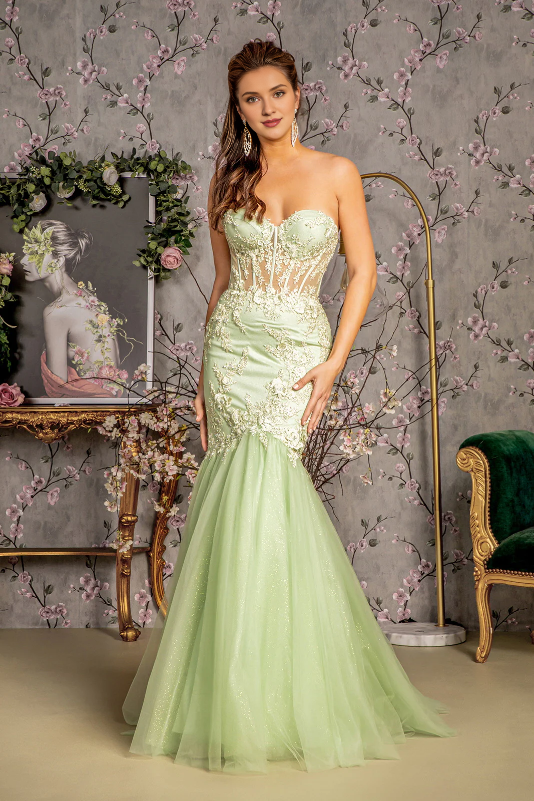 Robe de soirée longue bustier transparente moulante à motif floral brodé