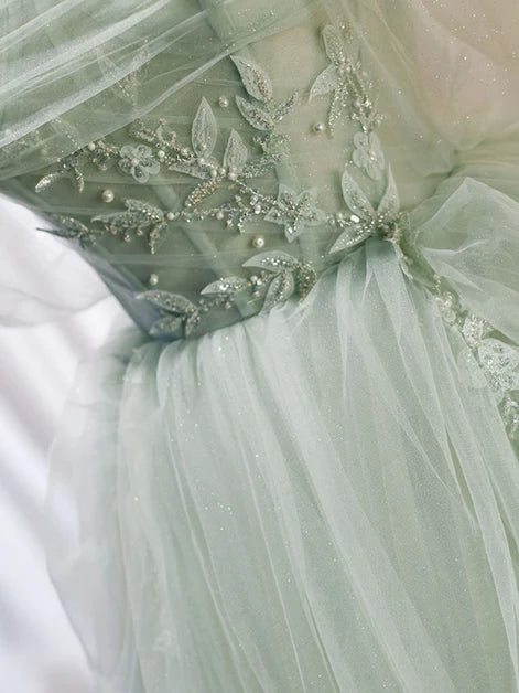 Luxuriöses, hellgrünes, süßes, langes Ballkleid mit transparenten Perlen, A-Linie, grünes, kurzärmeliges Ballkleid mit Schultergurten und Perlen