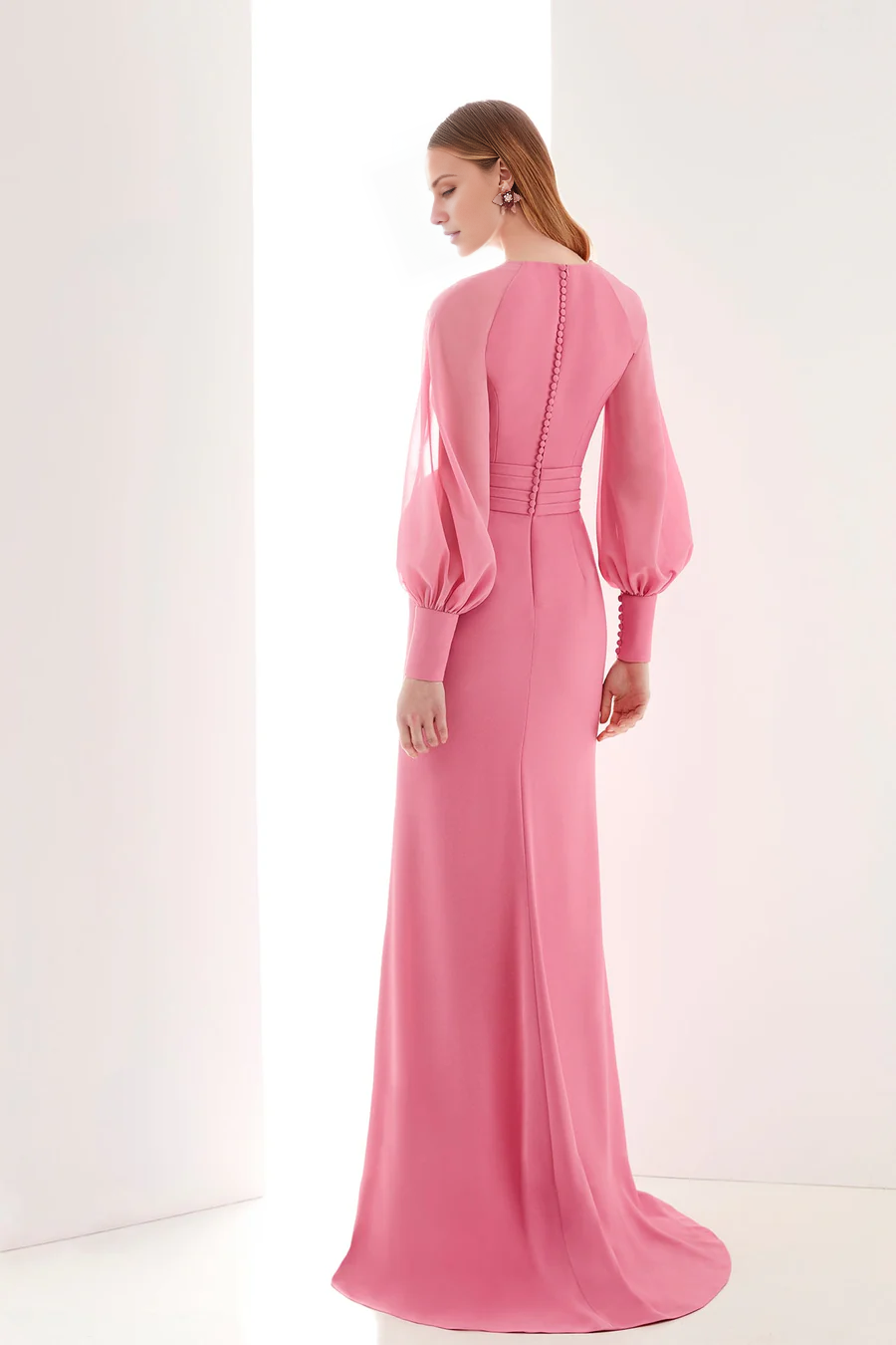 Robe de soirée longue à col en V et manches longues avec fente latérale