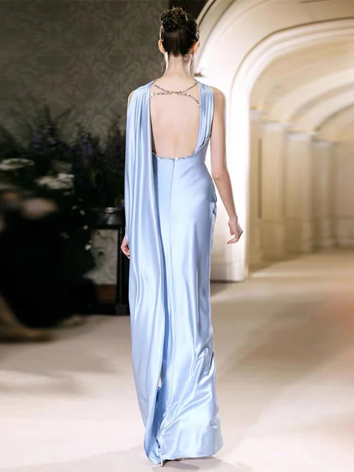 Robe de soirée longue moulante à fente bleue