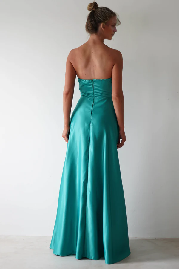 Robe de bal Yidibang à épaules dénudées, sans manches, sans bretelles, dos nu et longueur au sol