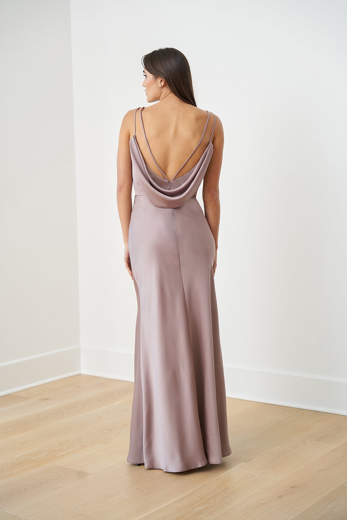 Robe de bal Yidibang à col en V, épaules dénudées, sans manches, fines bretelles, dos nu, fente latérale et longueur au sol