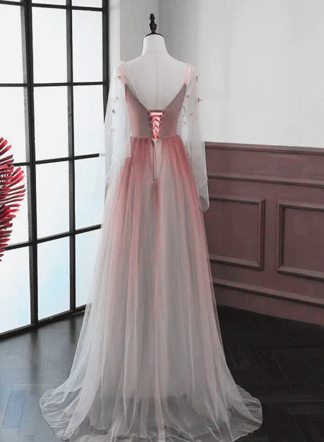 Transparentes, rotes A-Linien-Kleid mit Farbverlauf, gepaart mit Partykleid aus Spitze, rotes, rückenfreies, langärmliges und bodenlanges Ballkleid mit Farbverlauf und V-Ausschnitt