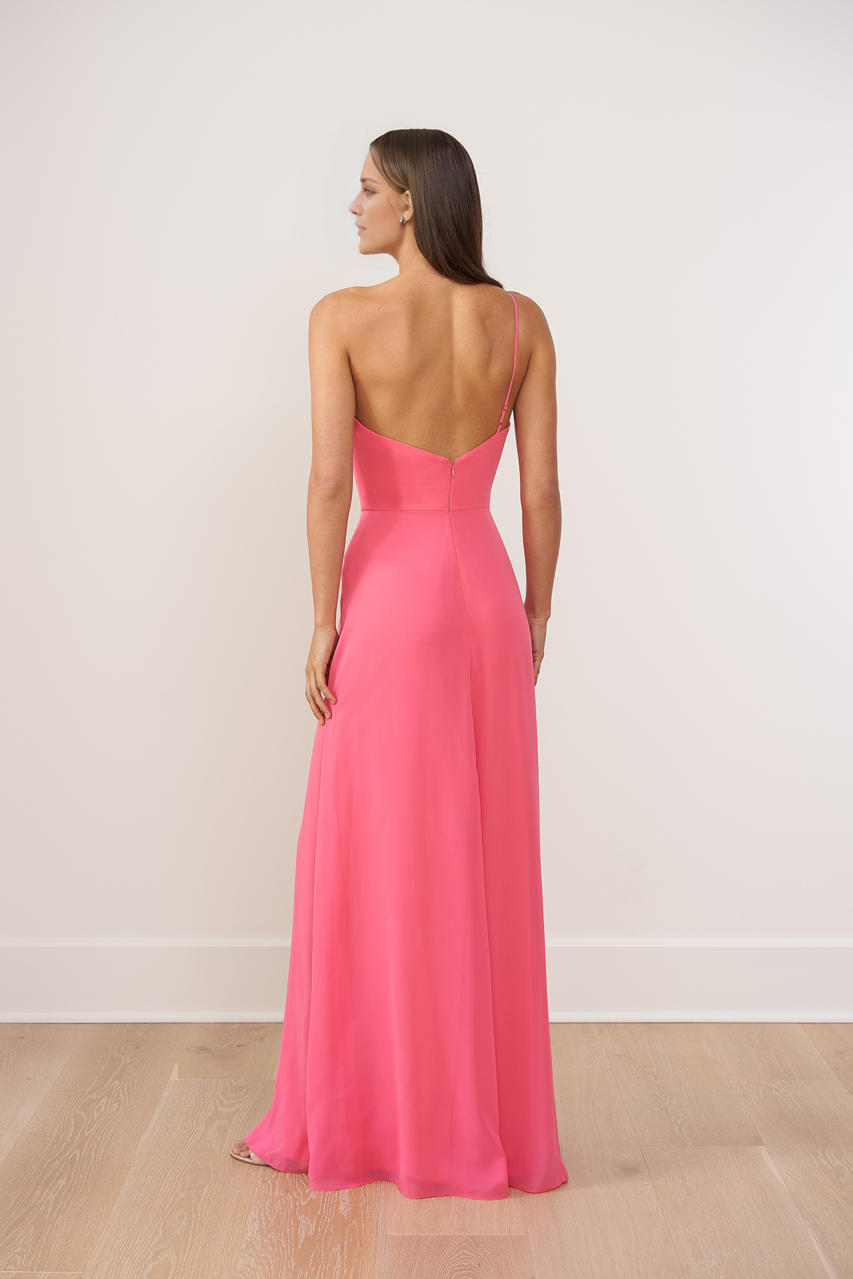 Robe de soirée Yidibang asymétrique à col, épaules dénudées, sans manches, dos nu, fente latérale et longueur au sol