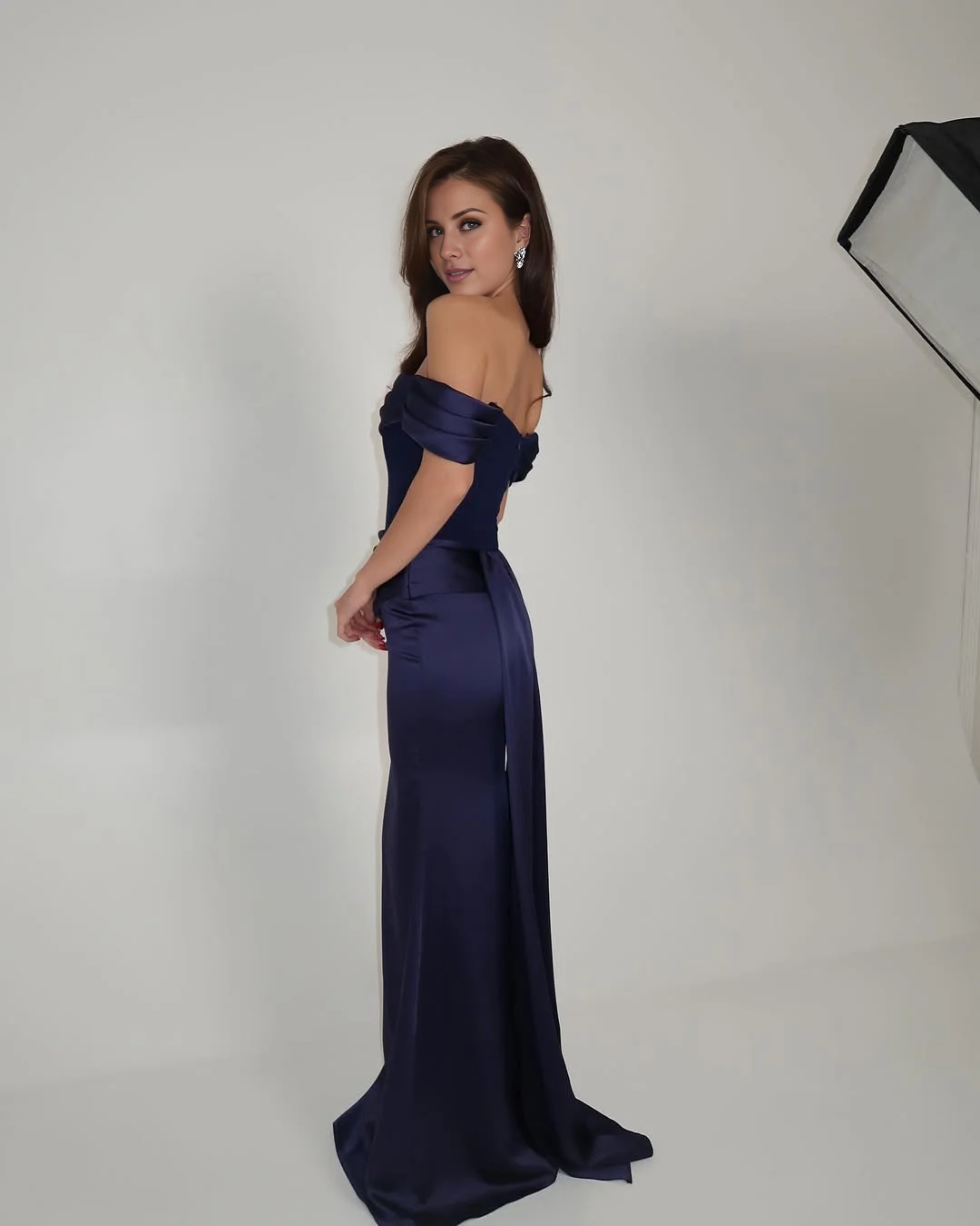 Robe de soirée longue sans manches à col et épaules dénudées Yidibang