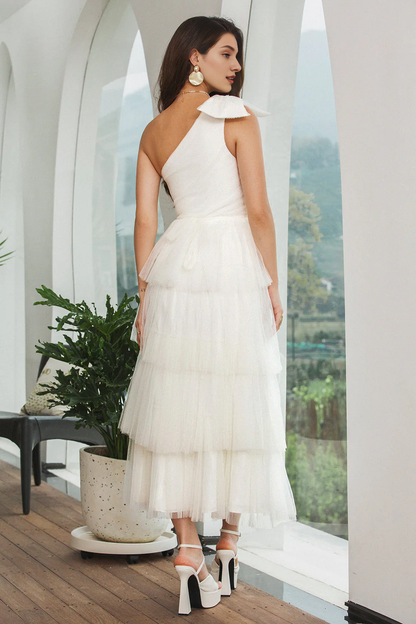 Elegant white A-line shoulder layered long wedding dress