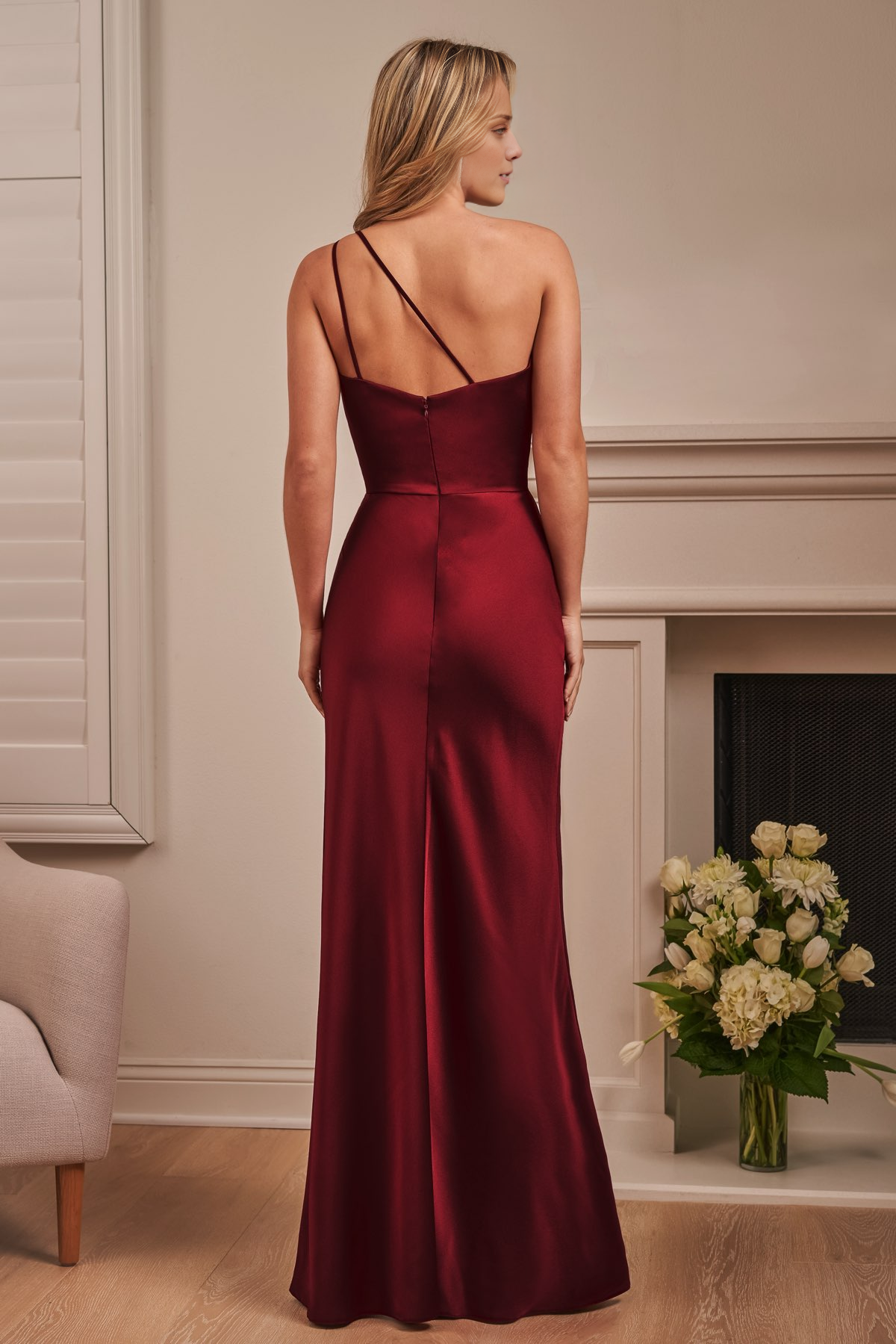 Robe de bal Yidibang asymétrique à col, épaules dénudées, sans manches, dos nu, fente latérale et longueur au sol