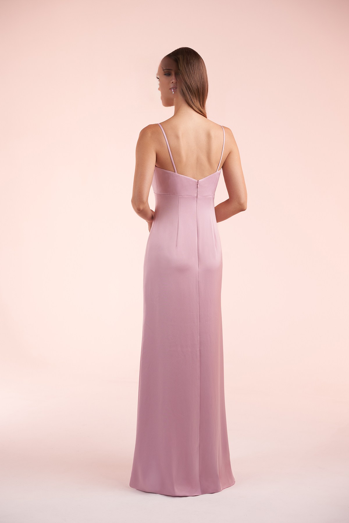 Robe de soirée longue à encolure en V et épaules dénudées, sans manches, fines bretelles, fente dans le dos