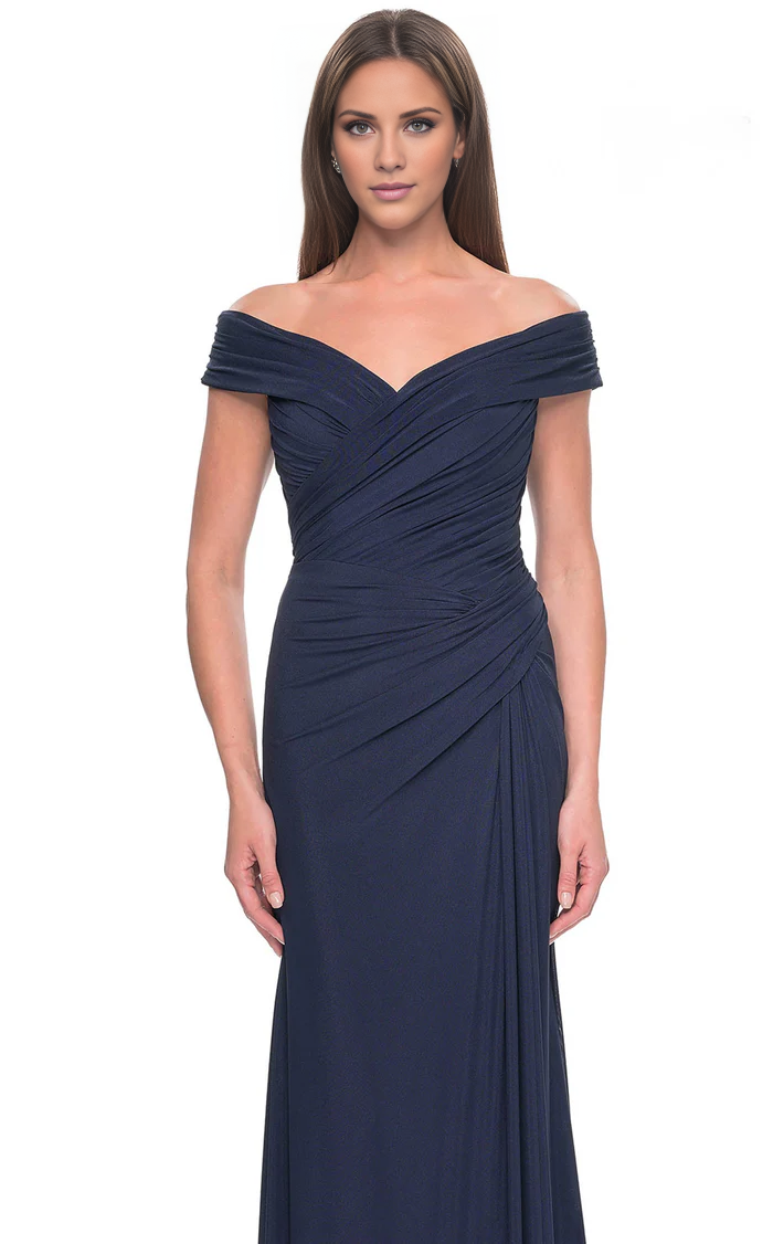 Off-Shoulder V-Ausschnitt ärmelloses bodenlanges Abendkleid