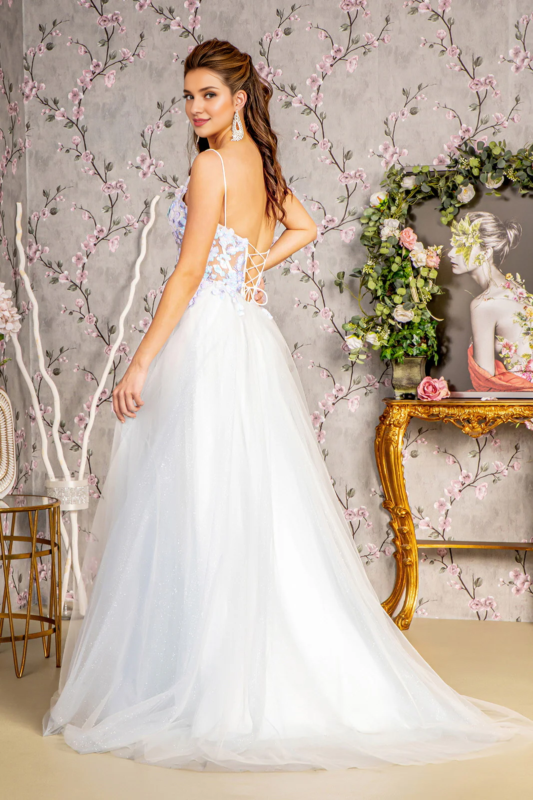 Embroidered 3D butterfly decal long sleeveless transparent tight corset evening dress