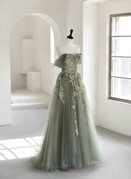 Romantisches hellgrünes langes rückenfreies Partykleid in A-Linie, transparentes schulterfreies ärmelloses Prinzessinnen-Abendkleid
