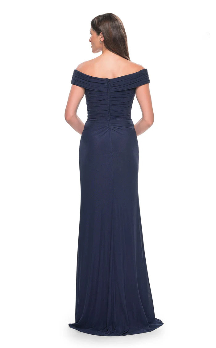 Off-Shoulder V-Ausschnitt ärmelloses bodenlanges Abendkleid