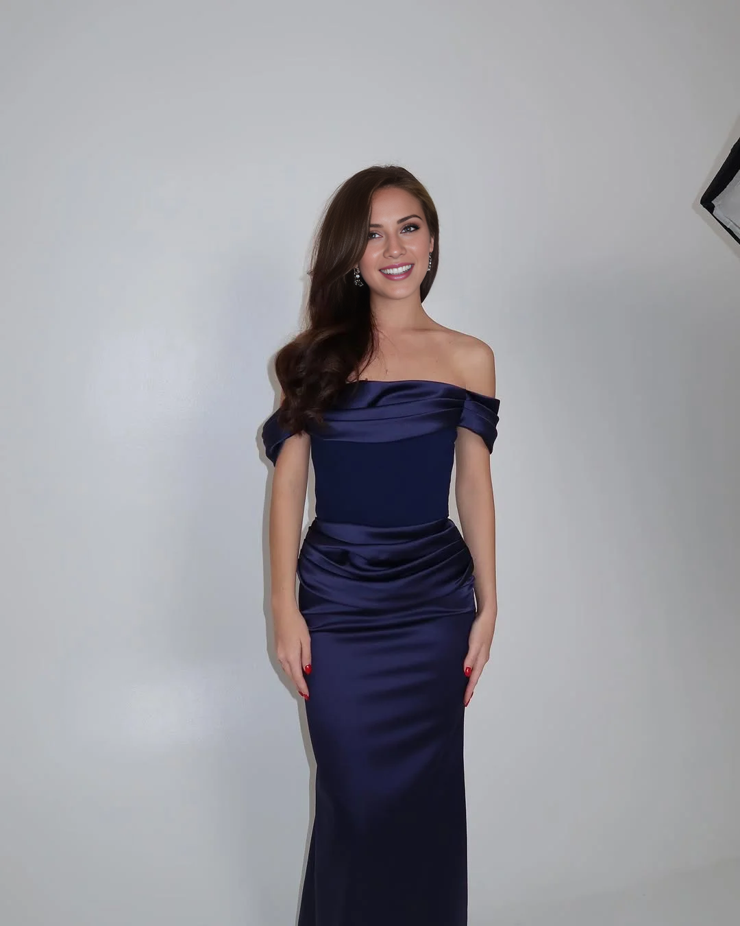 Robe de soirée longue sans manches à col et épaules dénudées Yidibang