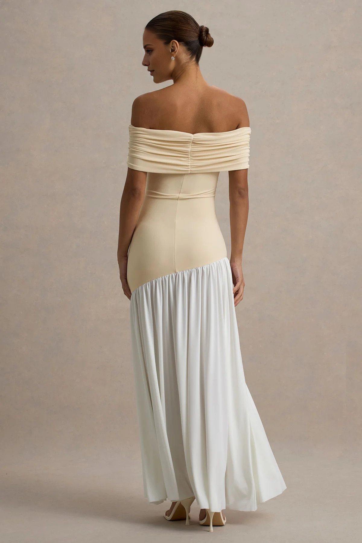 Yididbang schulterfreies, ärmelloses, rückenfreies und bodenlanges Ballkleid