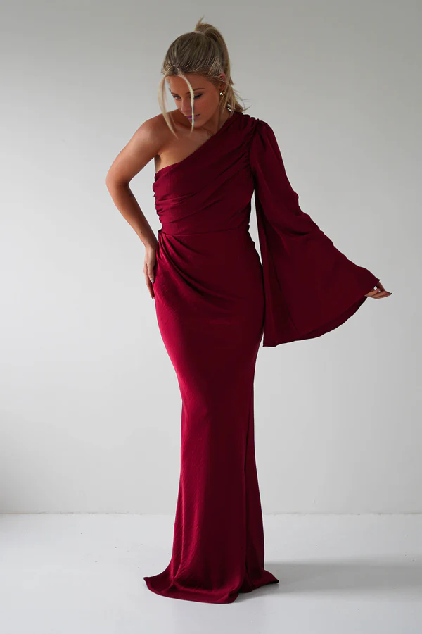 Yidibang asymmetrical collar long sleeved backless and floor length Prom dress