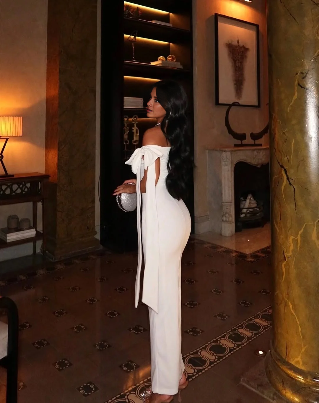 Robe de bal Yidibang à épaules dénudées, sans manches, sans bretelles, dos nu et longueur au sol