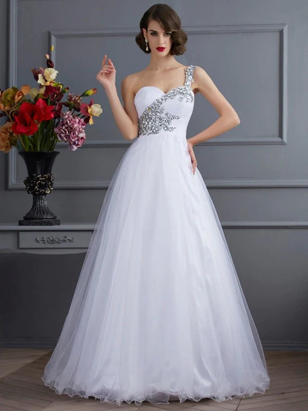 Robe de bal asymétrique sans manches, longue en tulle et perles