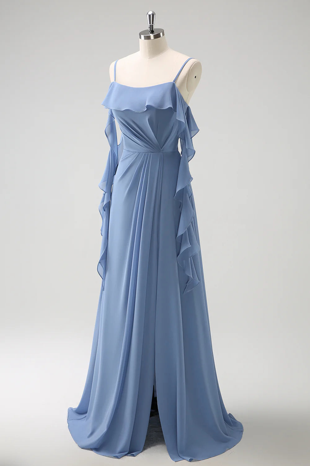 Robe de demoiselle d'honneur en mousseline plissée à bretelles fines et coupe trapèze gris-bleu