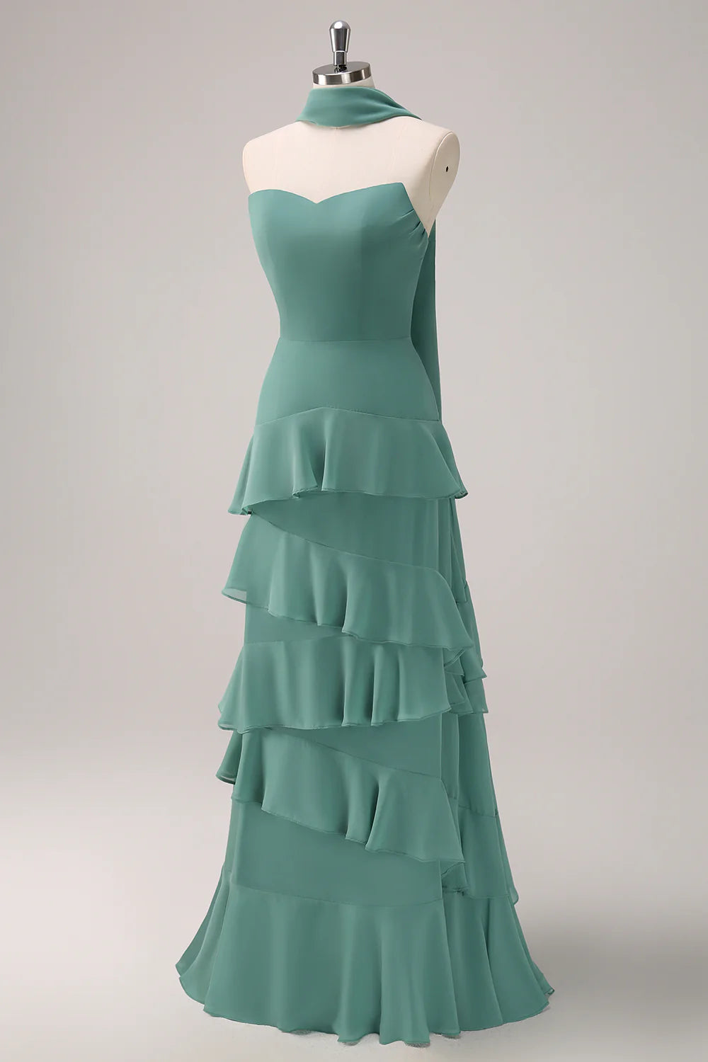 Robe de demoiselle d'honneur trapèze en mousseline plissée et longue à volants en eucalyptus