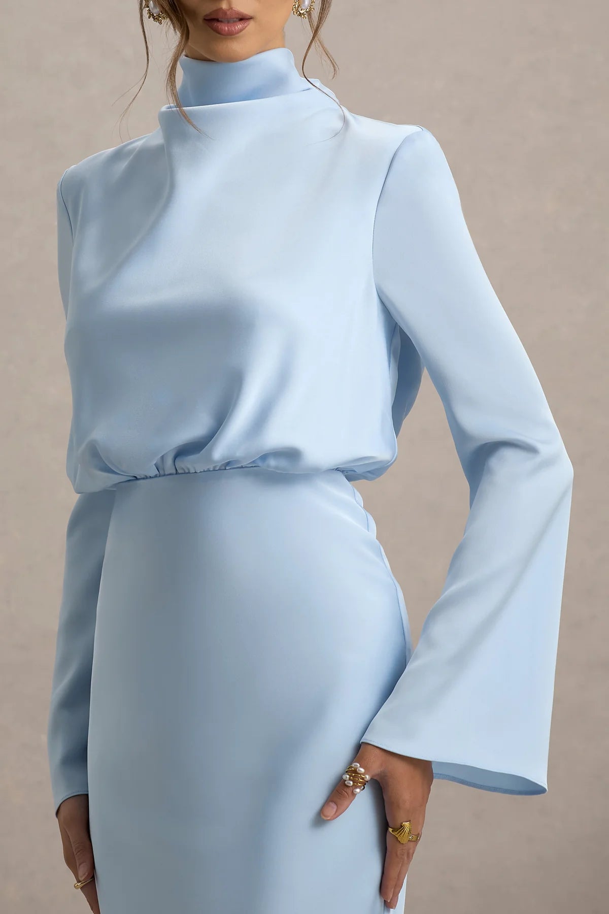 Robe de bal Yidibang à col haut, manches longues, dos nu et longueur au sol