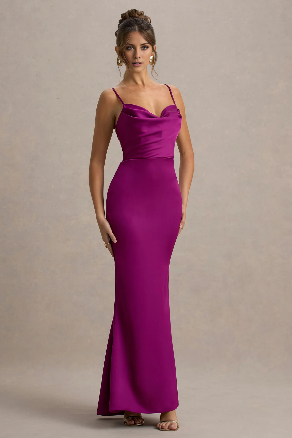 Robe de bal Yidibang à encolure carrée, sans manches, fines bretelles, dos nu et longueur au sol