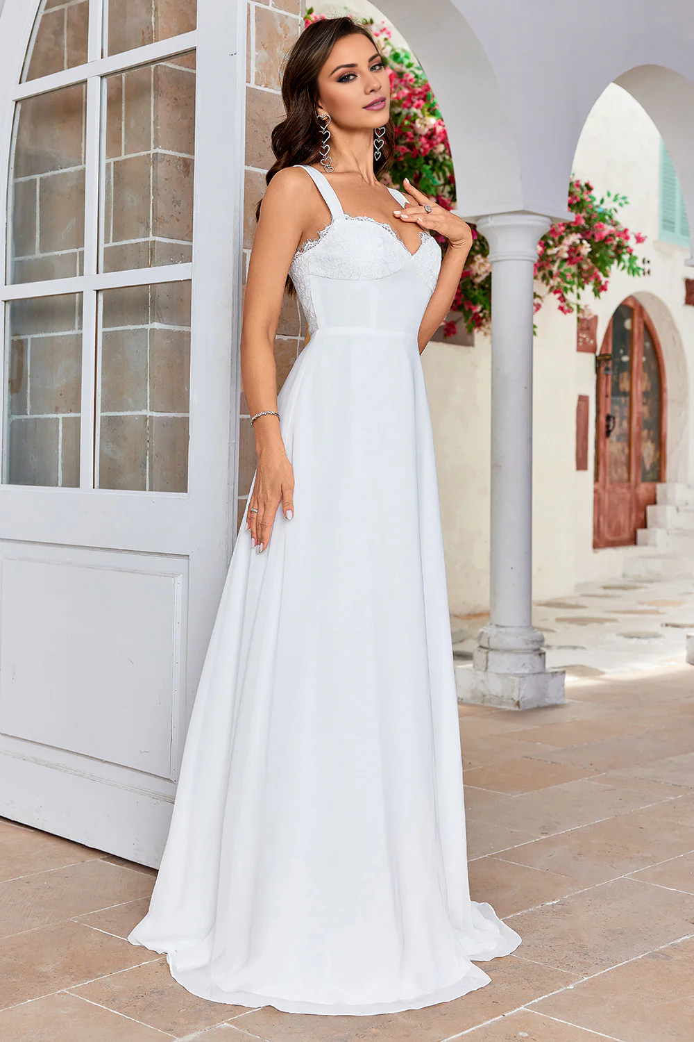 Robe de mariée trapèze en mousseline de soie à col rond et dentelle de style bohème