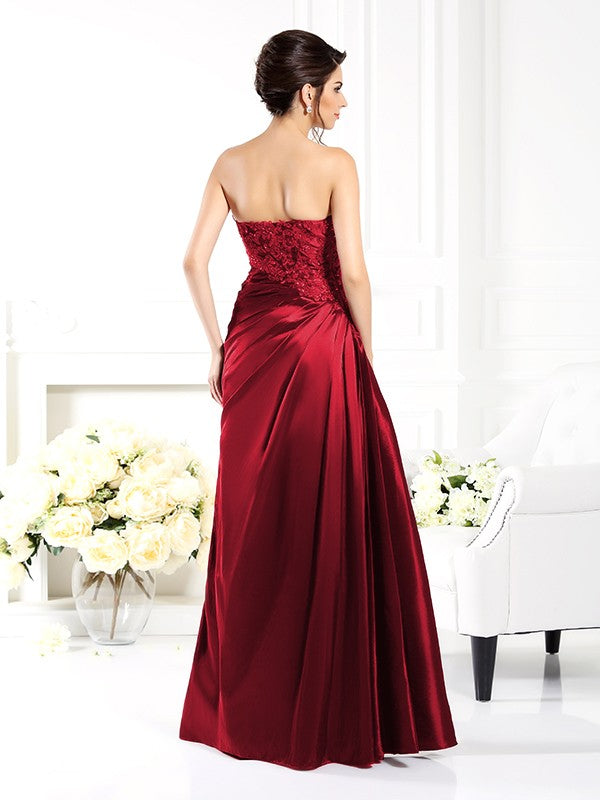Robe de mère de la mariée longue en taffetas, coupe A-line/princesse, sans bretelles, avec appliques, manches 1/2