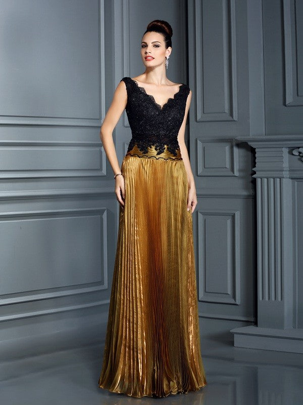 Robe fourreau/colonne en organza, col en V, perles, sans manches