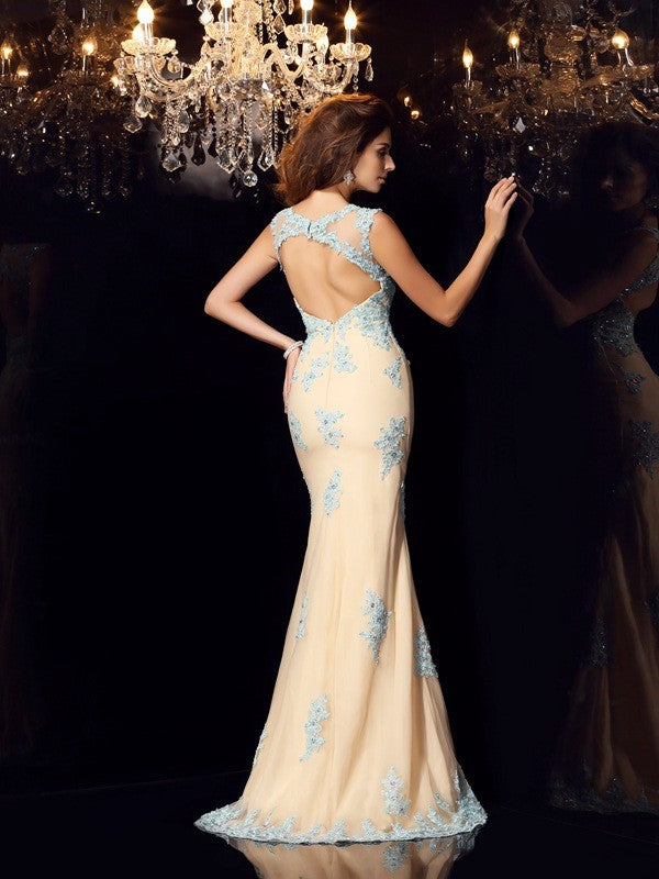 Trompeten-/Meerjungfrauenkleid mit Bateau-Applikation, ärmellos, lang, Satin