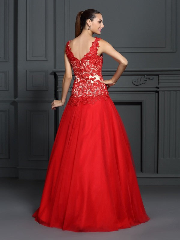 Robe de bal col en V en dentelle sans manches longue en dentelle robes de Quinceanera