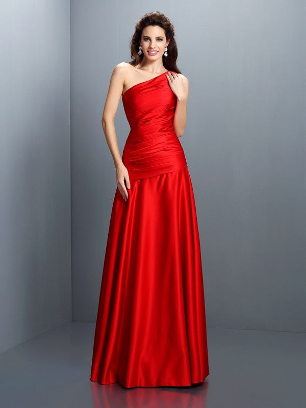 Robe longue en satin sans manches, coupe trapèze/princesse, asymétrique, plissée