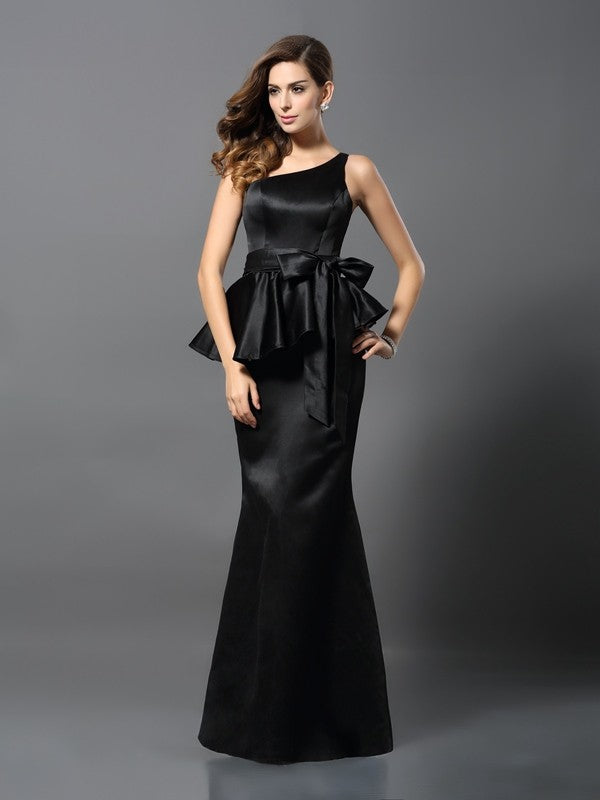 Trompeten-/Meerjungfrauenkleider One-Shoulder-Träger Schleifen Ärmellos Lange Satin Kleider