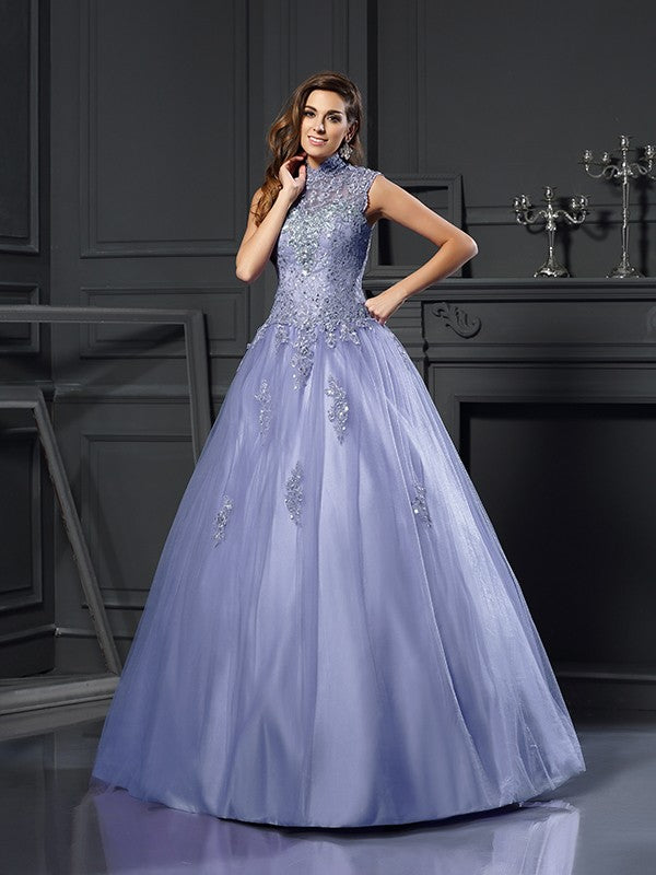 Robe de bal à col haut et perles, sans manches, longue robe de Quinceanera en filet