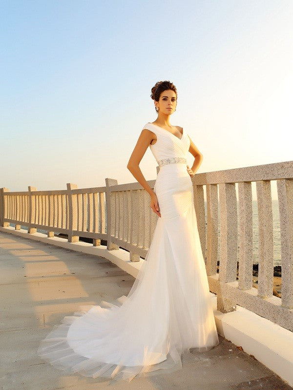 Robe de mariée longue en tulle, fourreau/colonne, col en V, plissée, sans manches