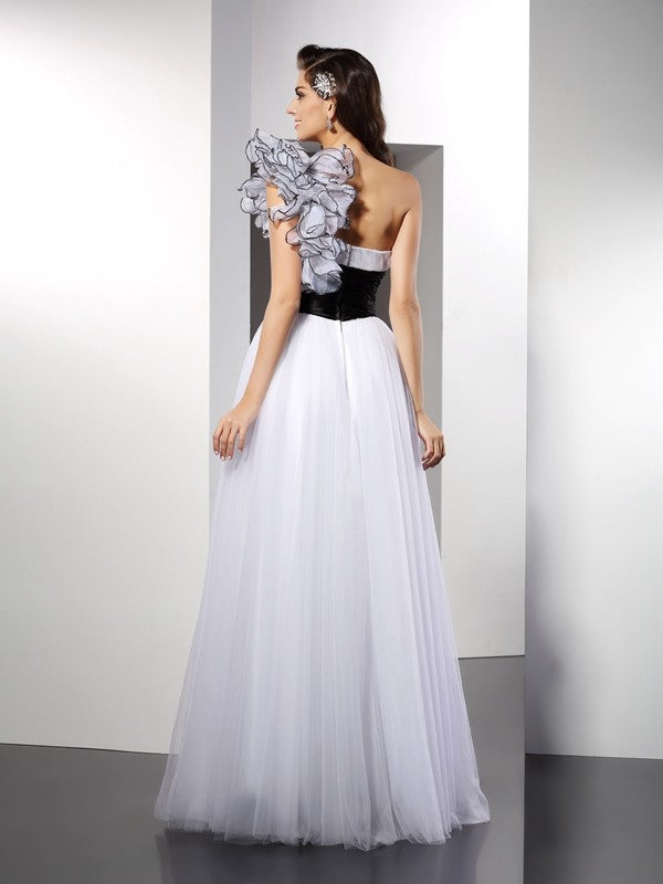 Robe trapèze/princesse asymétrique, sans manches, avec ceinture/ruban/ceinture, longue en filet