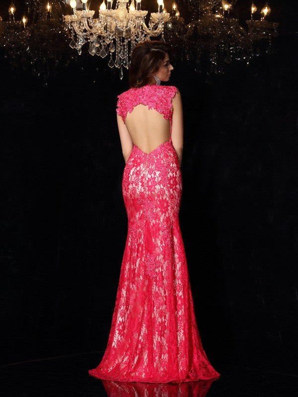 Robe fourreau/colonne en satin tissé, col en V, sans manches, en dentelle