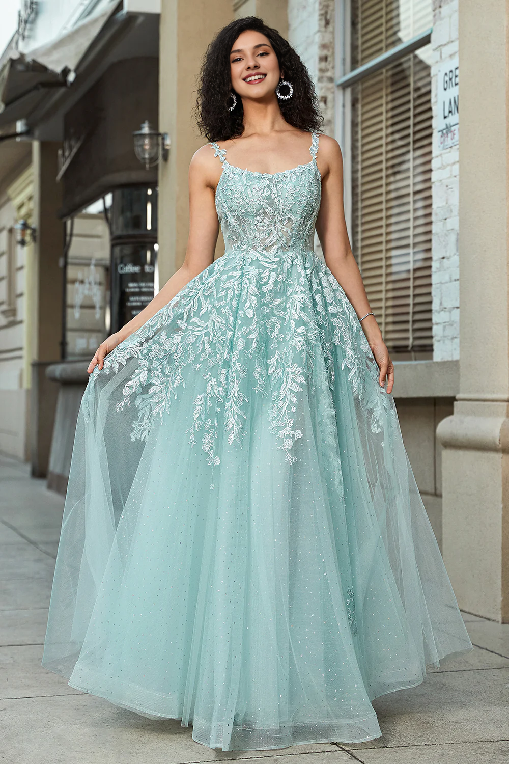 Mintgrünes A-Linien-Ballkleid aus Chiffon und Spitze mit Pailletten vorne und Schlitz