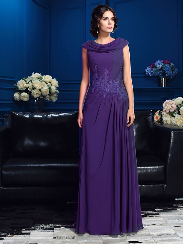 Robe de mère de la mariée longue en mousseline, sans manches, coupe trapèze/princesse, plissée
