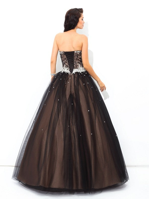 Robe de bal en tulle, décolleté en cœur, perles, sans manches, longue