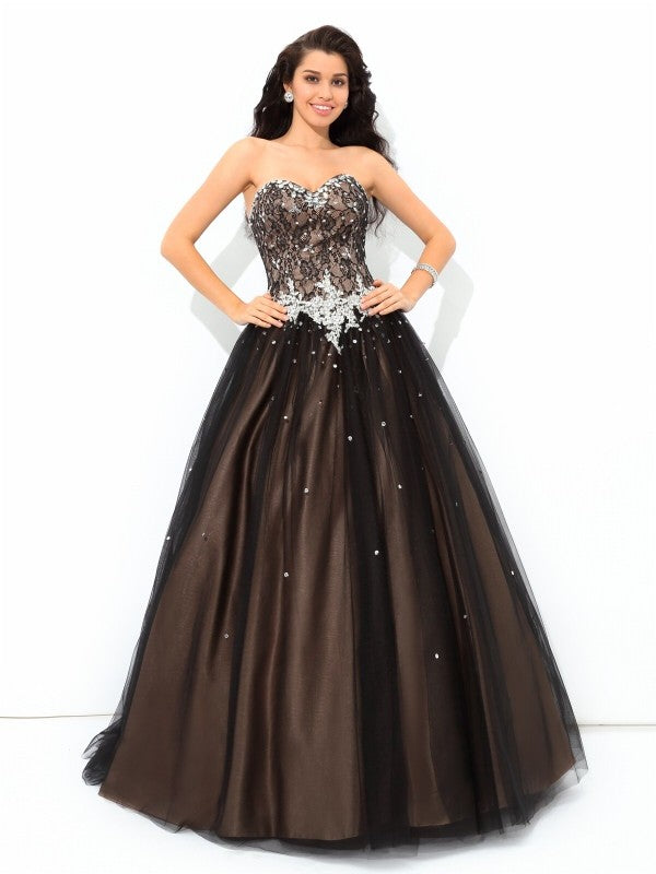 Robe de bal en tulle, décolleté en cœur, perles, sans manches, longue