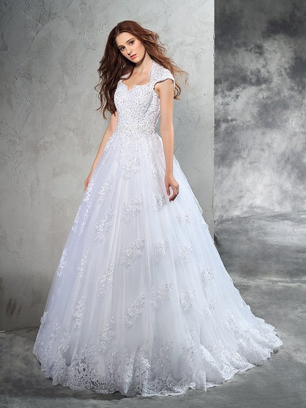 Robe de mariée longue en organza, décolleté en cœur, sans manches, en dentelle